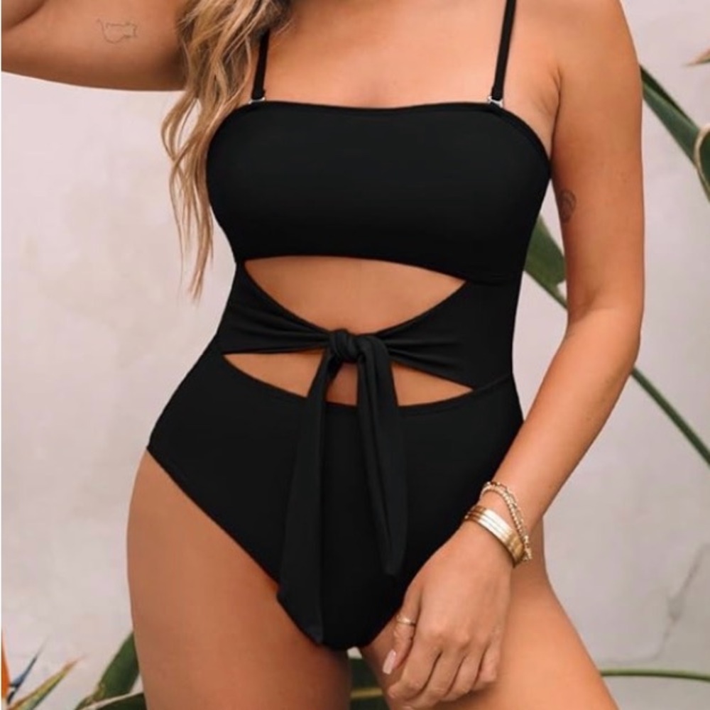 Black Cutout Tie-Front One-Piece Swimsuit, Sz L adjustable straps NWOT​